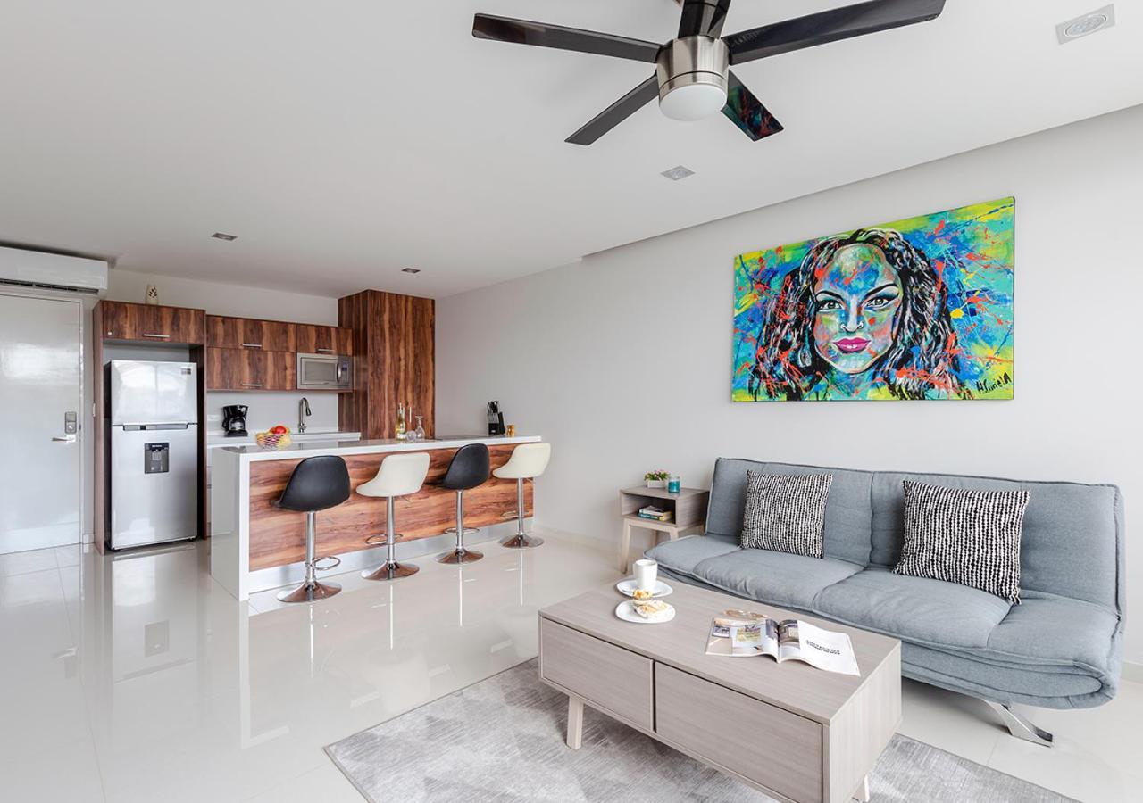 Excepcional 2br Rooftop Pool, Steps To 5th Dk *