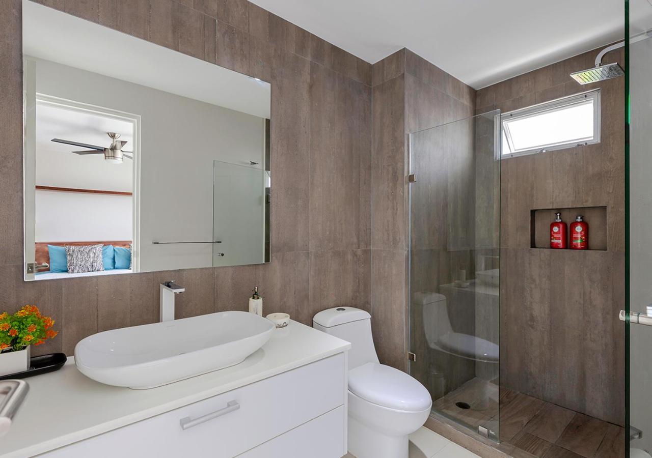 Excepcional 2br Rooftop Pool, Steps To 5th Dk *