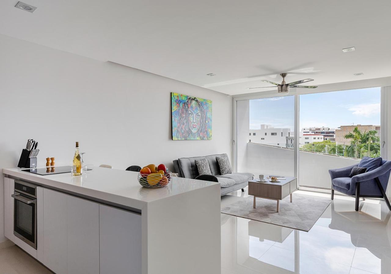Excepcional 2br Rooftop Pool, Steps To 5th Dk * Playa del Carmen